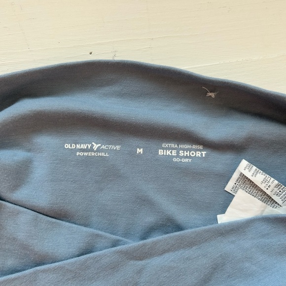 Powerchill crossover high waisted bike short - Picture 3 of 4